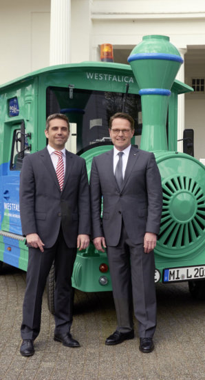 Herr Frank �tte, vom Staatsbad und Herr Alfred Dalpke, Betreiber von EMIL 